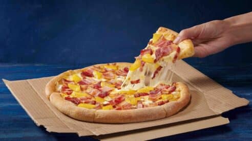 Domino’s Pizza lanza una campaña para acabar con el debate de la pizza con piña