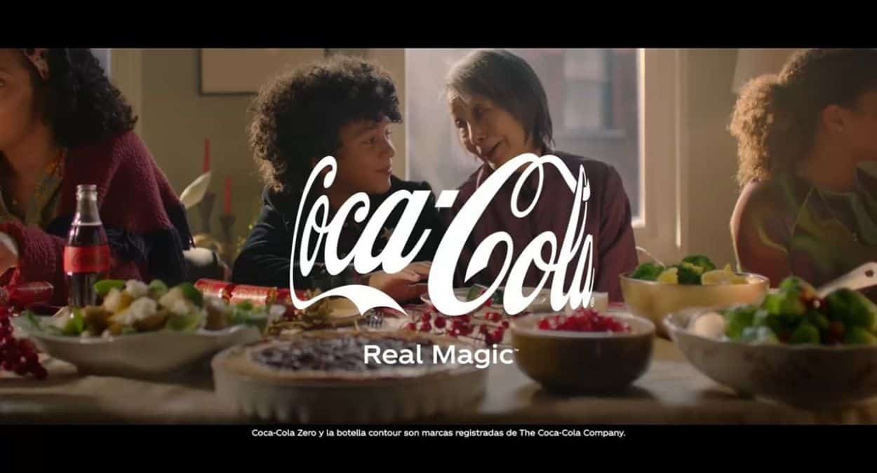 Coca-Cola lanza la campaña “La Navidad es mágica cuando la compartimos”