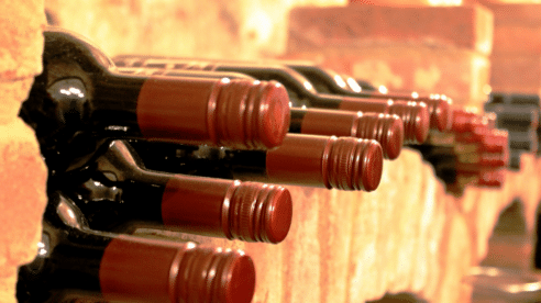 Bordelesa, borgoñesa, Rhin… conoce los diferentes tipos de botellas de vino