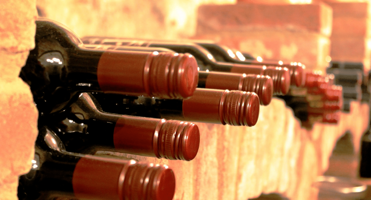 La UE descarta que las etiquetas del vino relacionen su consumo con el cáncer