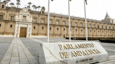 Plataforma Femar arrebata a Serunion la gestión de la cafetería del Parlamento andaluz