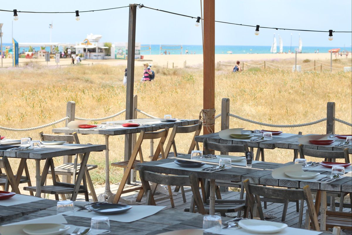 Salen a concurso restaurantes y chiringuitos en las playas de toda Cataluña