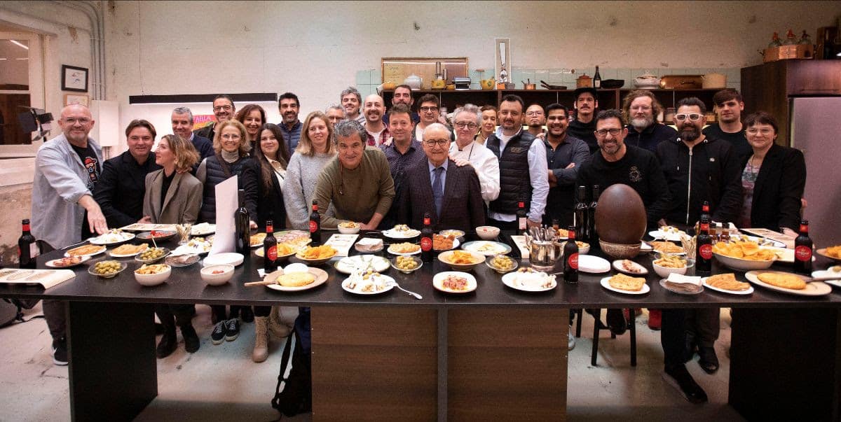 Cuarenta chefs catalanes se vuelcan con Ucrania a través de ‘Tapas por la Paz’