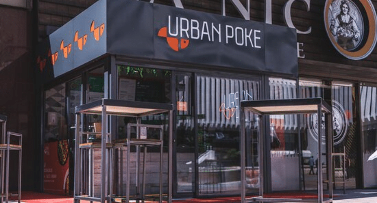 Urban Poke apuesta por la innovación e introduce servicios de robótica inteligente