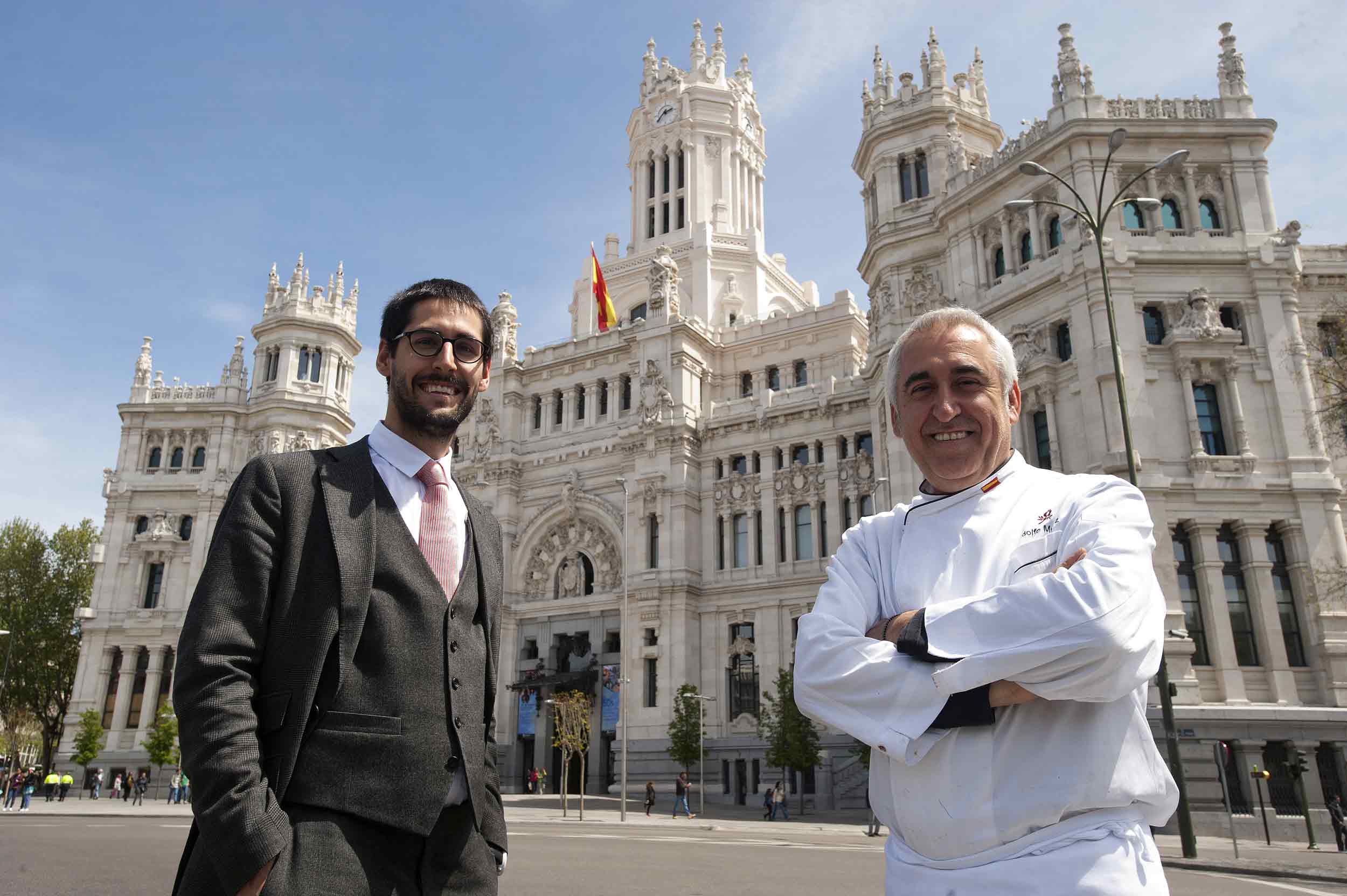 El ‘soleado’ chef Adolfo Muñoz seguirá operando el restaurante del Palacio de Cibeles