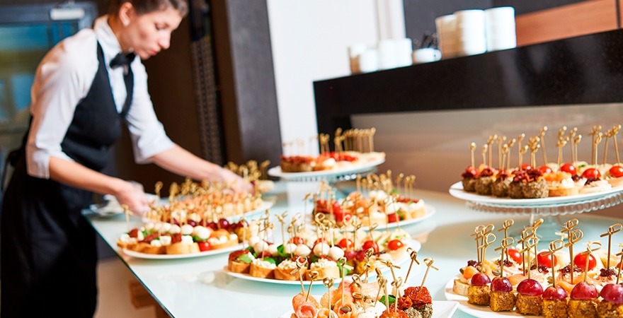 El negocio de catering repunta en 2021 y roza los 3.000 millones en España