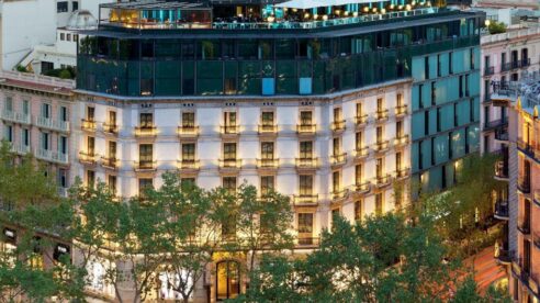 Los hoteles Condes buscan operador que se haga cargo de su gestión