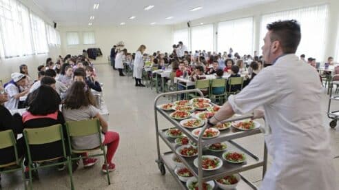 Las empresas de menús escolares responden al suspenso de la OCU: «No entendemos por qué generan voz de alarma»