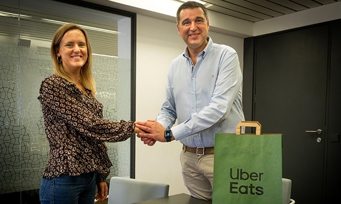 Los restaurantes de Barcelona recurren a Uber Eats para recibir asesoramiento en el reparto de comida a domicilio