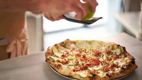Hot Now: la mejor pizza de España es vegana y lleva crema de pistacho
