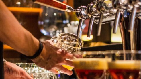 Las ventas de bares y restaurantes mantienen su velocidad de crucero