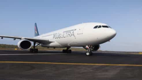 Plus Ultra Líneas Aéreas recibe un nuevo Airbus 330-200