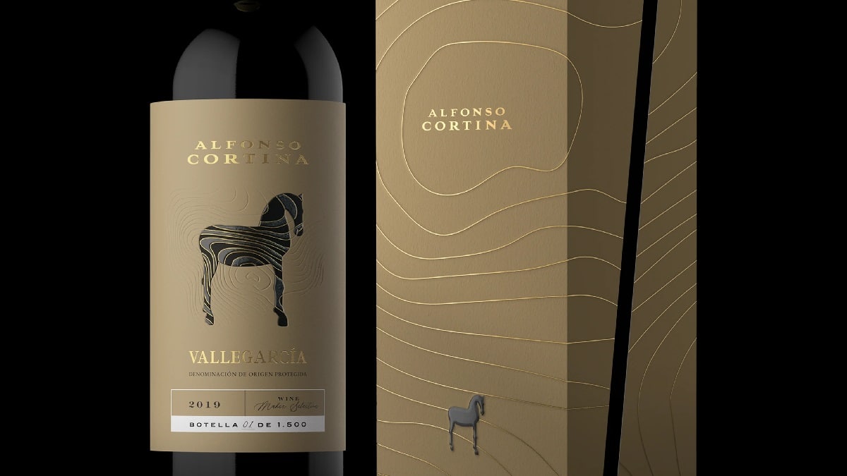 Se presenta un vino como legado de Alfonso Cortina