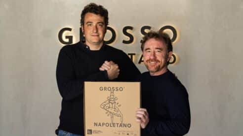 Grosso Napoletano se casa con Glovo y rompe con la estrategia multiplataforma en delivery