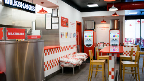 El universo de Five Guys crece con un restaurante en el corazón de Marbella