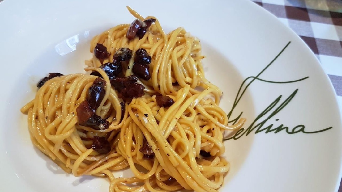 La carbonara (Dodici) como símbolo de todo lo que está bien