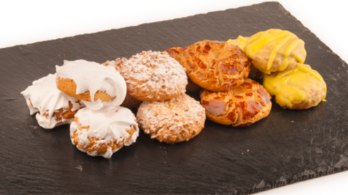 Viena Capellanes endulza las calles de Madrid con sus icónicas rosquillas de San Isidro