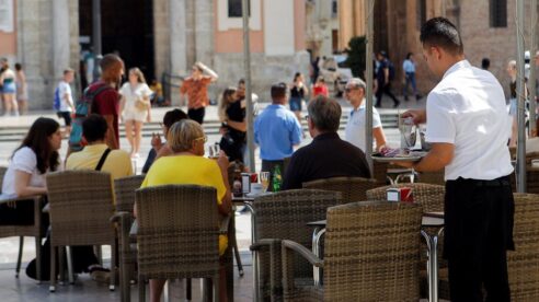 El termómetro del empleo sube en junio: la hostelería roza los dos millones