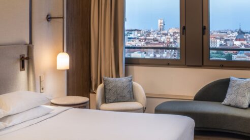 El hotel Princesa Plaza reabre convertido en Marriott tras una reforma de 51 M